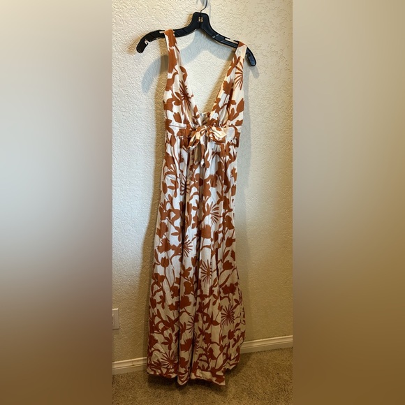 Aakaa maxi dress. NWT Size small - Picture 1 of 10